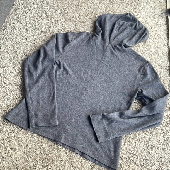 J. CREW Light Gray Hooded Sweater Size Large - Picture 4 of 4
